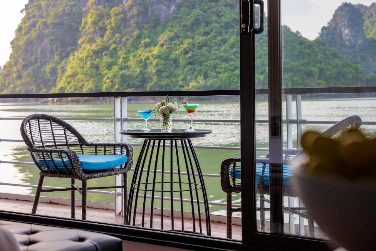 Mon Cheri Cruises Hotel Ha Long Exterior photo